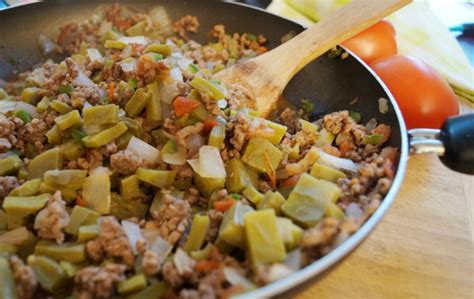 Carne Molida Con Nopalitos Y Salsa De Chile Cascabel Cocinadelirante