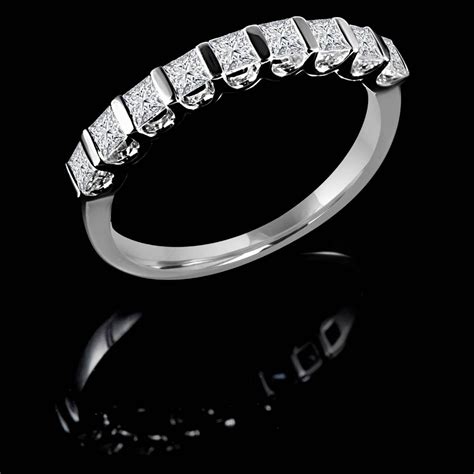 Princess Cut Wedding Band | Bijoux Majesty