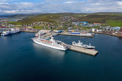 Record-breaking cruise season at Lerwick includes multiple visits | Lerwick Port Authority