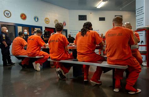 Report: Harris County jail population nears capacity, many inmates ...