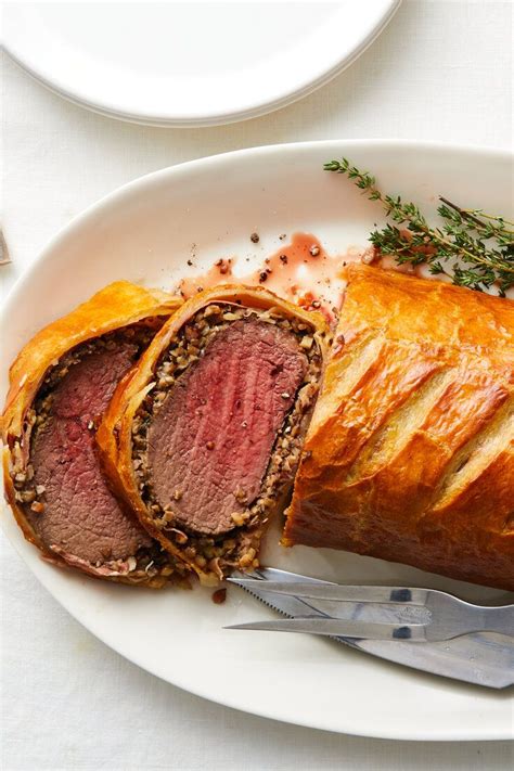 Individual Beef Wellington With Red Wine Sauce Artofit