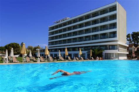 Achaia Beach Hotel in Patras | Airotel Group Hotels Greece