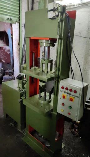 100 Tons Hydraulic Press Capacity T 20 Ton At Rs 350000 Piece In