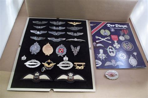 A Collection of 22 Replica WW1 and WW2 Medals by Der Dienst Military ...