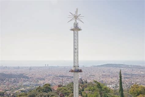 El Tibidabo pone en marcha una caída libre con vistas a toda Barcelona