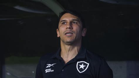 Lúcio Flávio será tirado do cargo de técnico do Botafogo