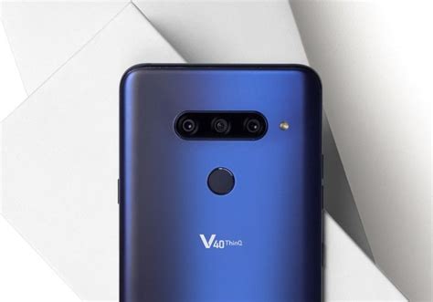 Lg Unveils V40 Thinq Smartphone With Five Cameras Huffpost Uk Tech