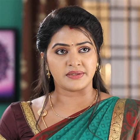 Rachitha Mahalakshmi Cute Expression Hot TV Actress Tamil IiQ8 Kuwait Jobs And News Latest