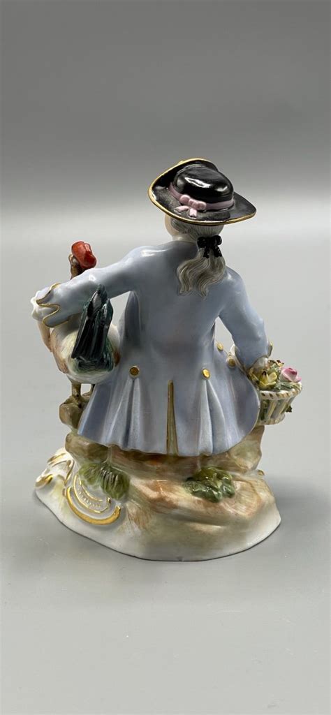 Proantic Jeune Courtisan En Porcelaine Polychrome De Meissen