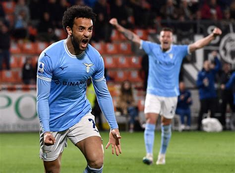 Lazio Cement Second Spot With 3 0 Win Over Spezia Reuters