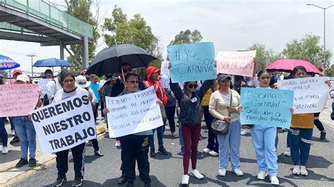 Trabajadores bloquean bulevar Felipe Ángeles en Pachuca ante cierre de