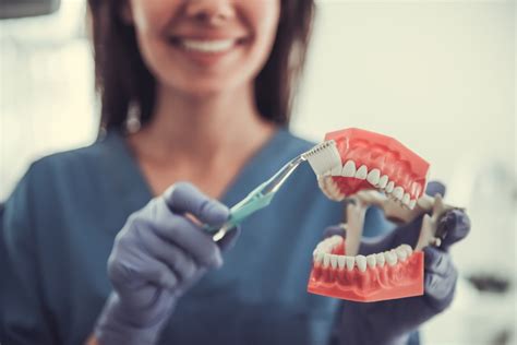 Sabes cuál es la función de un higienista dental I Fibemedic Madrid