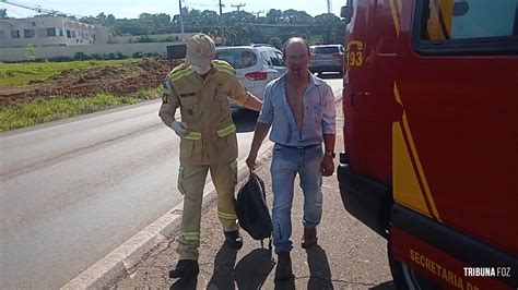 Motociclista Socorrido Pelo Siate Ap S Colis O Na Av Das Cataratas