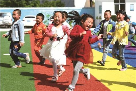 孩子在幼兒園被欺負了怎麼辦？這位寶爸的舉動，獲得多位家長誇讚 每日頭條