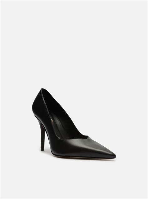 Scarpin Preto Arezzo Couro Salto Alto Fino Bico Fino Zz Mall