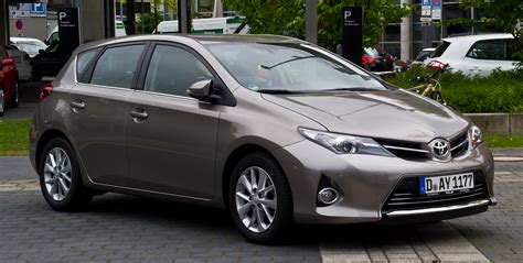 File Toyota Auris D D Executive Ii Frontansicht Juni