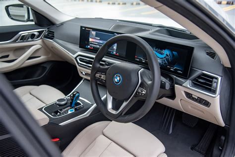 Bmw I4 Edrive40 2022 Review An I4 An Eye Topgear Singapore