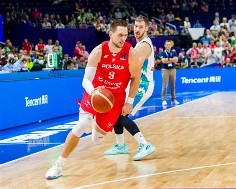 Polska w półfinale EuroBasketu 2022 Mateusz Valuable Ponitka