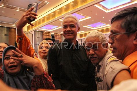 Ganjar Pranowo Hadiri Diskusi Interaktif Capres Di Makassar