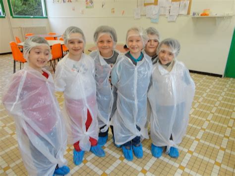 Visite des cuisines de lécole Ecole élémentaire Mario Roustan