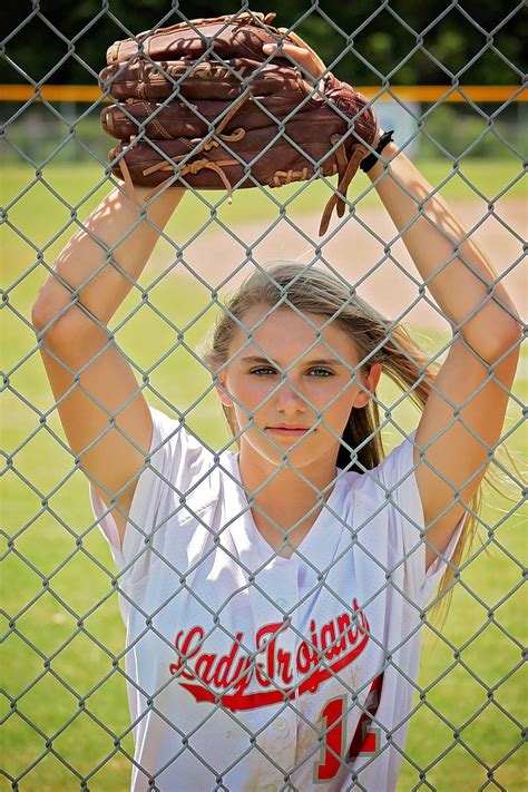 6000 Free Softball Player And Softball Images Pixabay