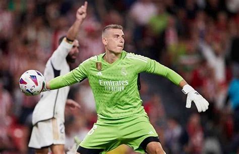 Arsenal Hold Talks To Sign Andriy Lunin This Summer