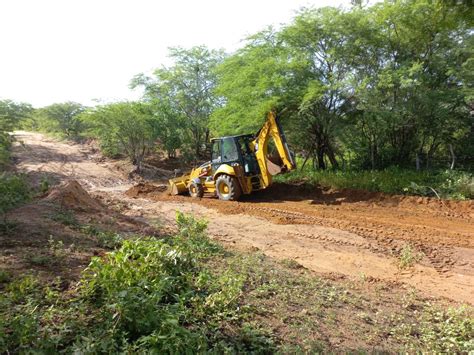 Prefeitura Segue Trabalho De Recupera O Das Estradas Da Rea Rural