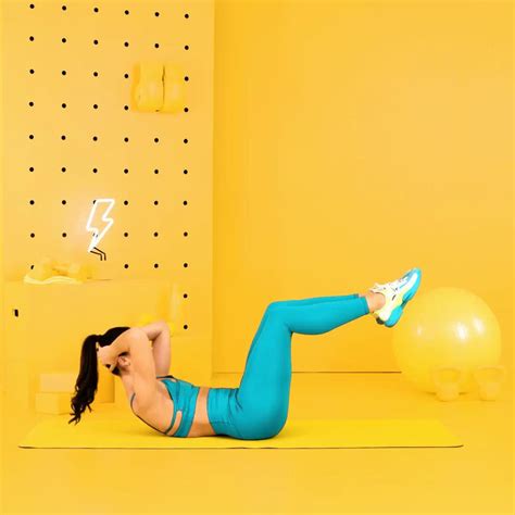 10 Minute Butt And Core Pilates Workout You Can Do In Your Living Room Artofit