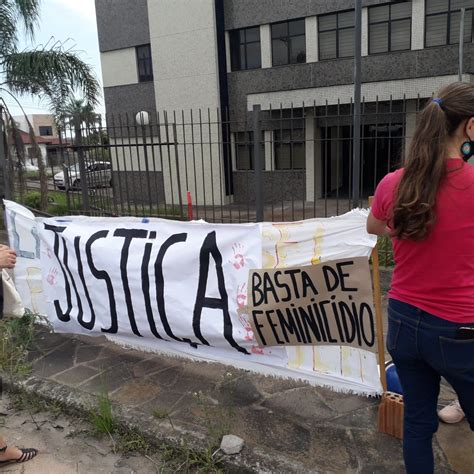 Vigília pede justiça e denuncia a violência machista na fronteira