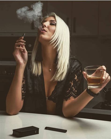 Pin On Sexy Vape Girls