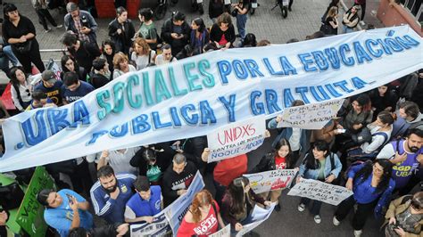 Desbordó Las Expectativas Banderazo En La Uba Por El Presupuesto