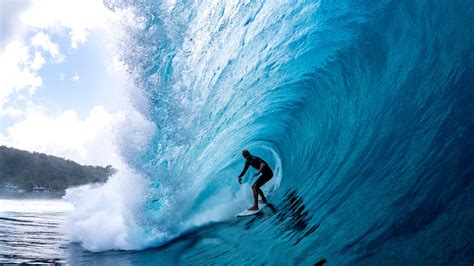 Pipeline Valentine Swell Mvp John John Florence