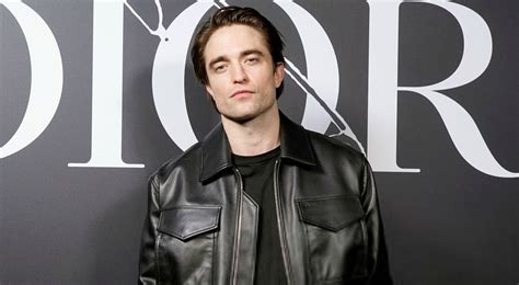 Robert Pattinson Exibe Visual De Bruce Wayne Pela Primeira Vez