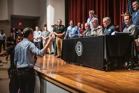 Beto Orourke Confronts Texas Gov Greg Abbott At Uvalde The Texas