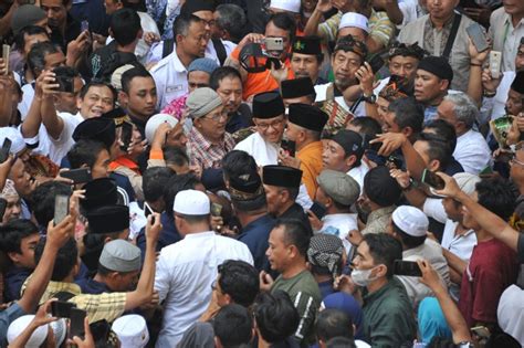 Datang Ke Surabaya Anies Diteriaki Presiden