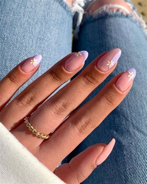 Almond Nails Inspiration Photos For Your Next Manicure In