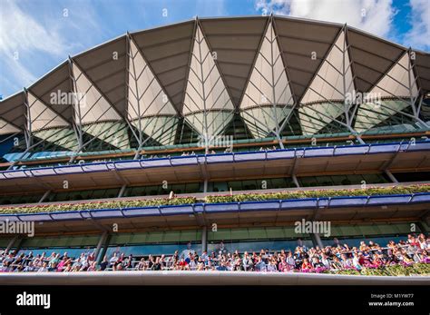 Royal Ascot Hi Res Stock Photography And Images Alamy