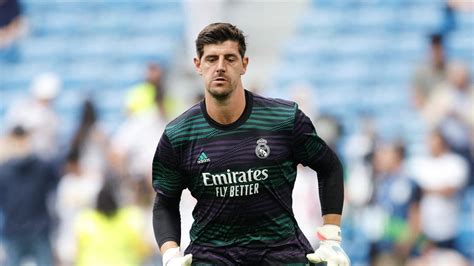 Real Madrids Thibaut Courtois Suffers New Knee Injury Ahead Of Return