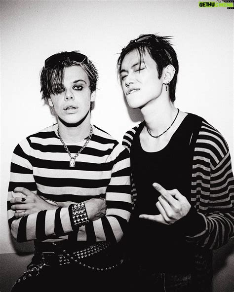 Yungblud Wiki Biography Age Gallery Spouse And More