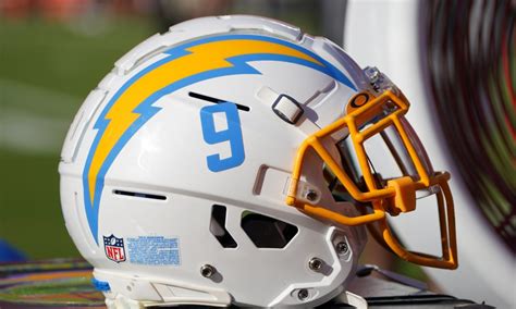 2022 Nfl Mock Draft 7 Round Projections For The Los Angeles Chargers