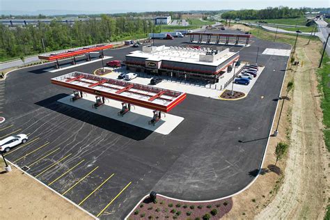 New gas station, convenience store features 29-degree beer cave, wine and 'spiked slushies'