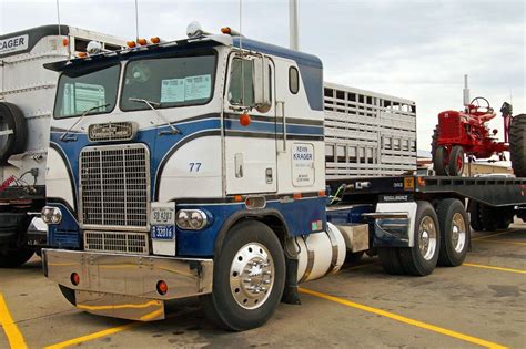 Semitrckn — Coe White Freightliner Classic Freightliner Big Trucks