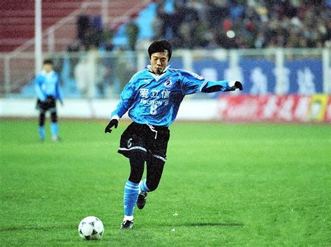 大连足球史上今天：1997年王鹏双响王涛进球 大连万达3 0青岛海牛