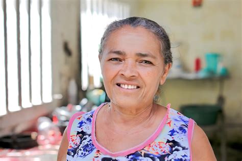 Fam Lias Da Comunidade Portelinha Ter O Casas Reformadas Em A O Da