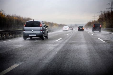 Droga Hamowania Od Czego Zale Y Motointegrator