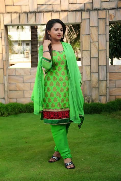 Divya Prabha Photo Gallery In Green Salwar Kameez Hot Figure Desi Girls Desi Aunties Desi