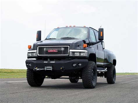 GMC C4500 TopKick "Ironhide" '2007 (With images) | Chevrolet volt ...