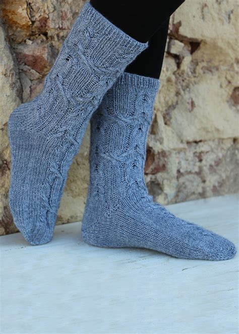 14 + Free Cable Pattern Sock Knitting Patterns - Knitting Bee