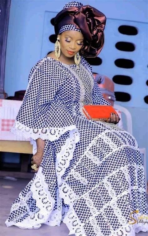 Pin By Fatou Bintou Goudiaby On Robe Africaine Moderne Latest African