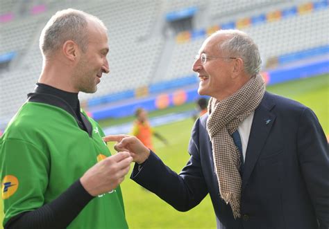 Photo Thierry Omeyer Et Philippe Wahl Pr Sident Du Goupe La Poste